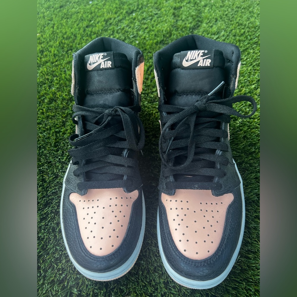 Air Jordan 1 Mid 'Crimson Tint'